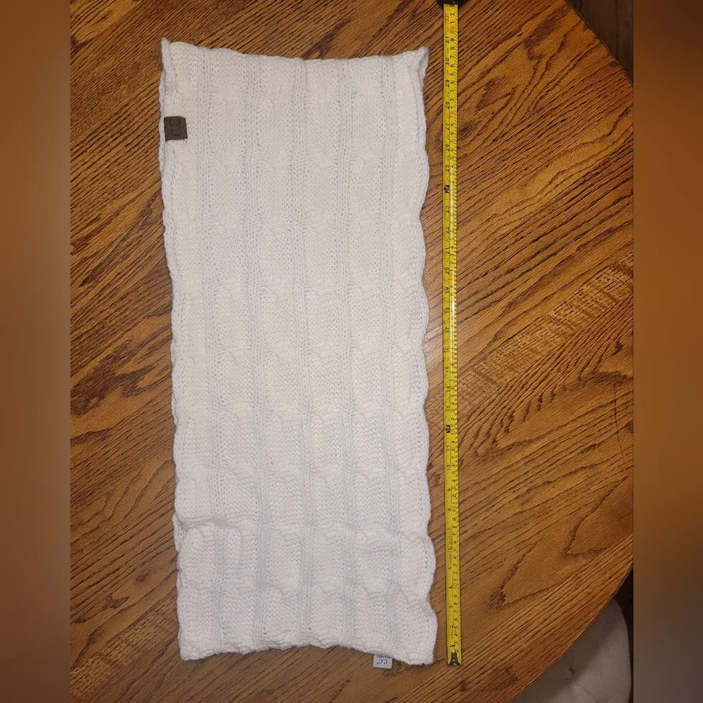 C.C White Off White Cable Knit Scarf